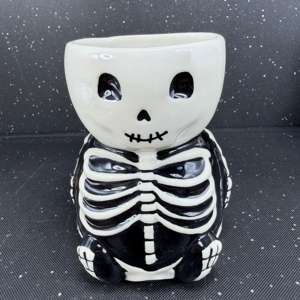 Pottery Barn Skeleton Mugs Set of 2 Black White Ceramic Halloween Coffee Cups